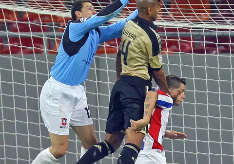 Portarul Grahovac ”și-a reparat” hemoroizii și ar putea apăra cu FCSB!