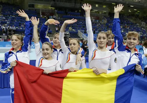 Gimnastele de la lotul național deveniseră experte în a-și procura ciocolată și bomboane