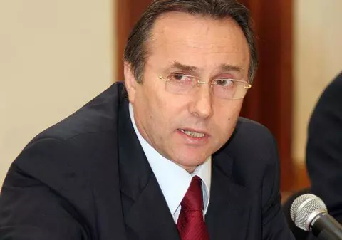 CADOUL OTRĂVIT al primarului Gheorghe Nichita pentru amanta sa!