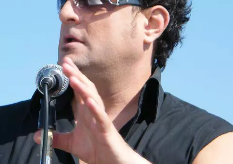 Tavi Colen a înregistrat noul imn al Pandurilor