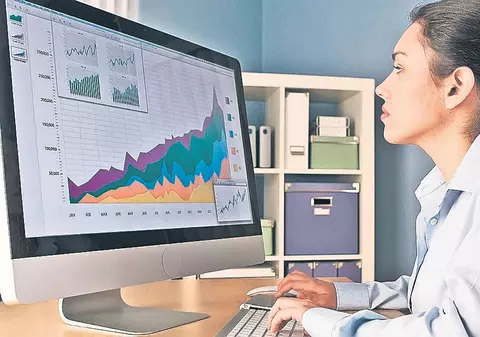 Titluri de stat accesibile omului de rând | Finanțele vor să se împrumute de la românii care au ceva economii puse deoparte