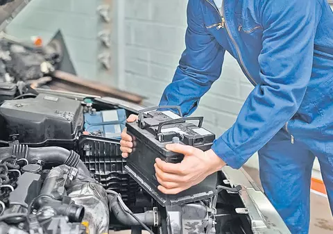 Ce trebuie să ştii când schimbi bateria auto