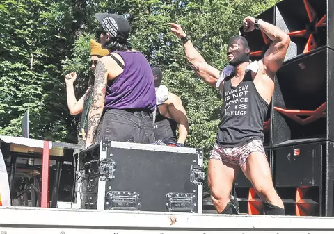 Marş în chiloţi pentru egalitate | Aşa au înţeles homosexualii şi lesbienele să-şi ceară drepturile