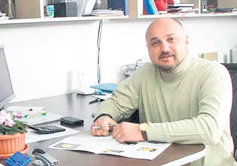 «Dispărutul» făcea naveta între iubită şi mănăstire