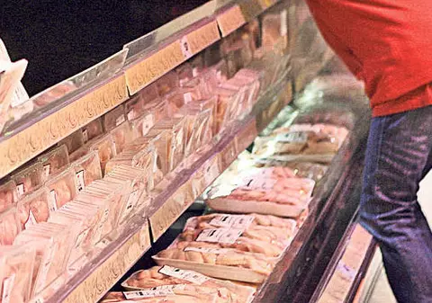 Produsele alimentare din magazine care nu se vând vor fi donate | EXCLUSIV