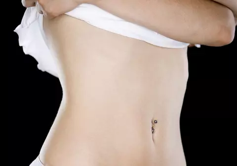 Exercițiile-MINUNE: Cum să ai un ABDOMEN PLAT în doar 10 minute, la tine acasă | VIDEO