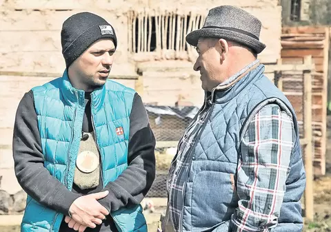 Război total în «Fermă»! Augustin Viziru a «măsluit» duelul de sâmbătă pentru a scăpa de Vica Blochina | Exclusiv