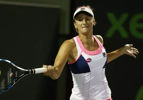 Irina Begu - Urszula Radwanska, 4-6, 6-2, 6-1, în primul tur la Roma!