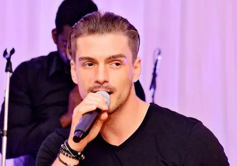 Bogdan Vlădău, complet schimbat după implantul de păr. Pare o altă persoană FOTO