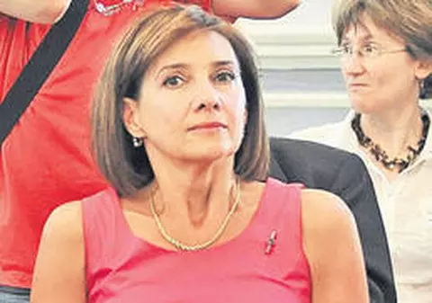 SENZAŢIONAL! Carmen Iohannis, apariție ULUITOARE! Prima Doamnă a României, de nerecunoscut!