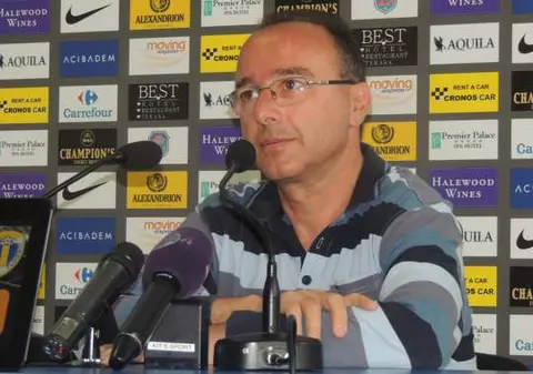 Sinescu, pentru fani: ”Nu ni se poate reproșa că luptăm să câștigăm”. Meci cu cântec în 2012