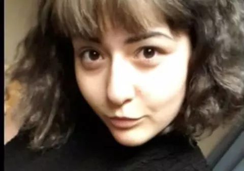 O tânără nu s-a mai EPILAT de 8 ani și e mândră de asta. Dacă îi vezi corpul, nici nu zici că e FEMEIE | VIDEO