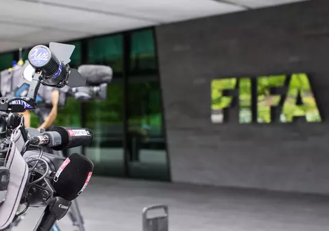 Lumea fotbalului românesc zguduită din nou | DIICOT face audieri într-un dosar de deturnare de fonduri de la FIFA