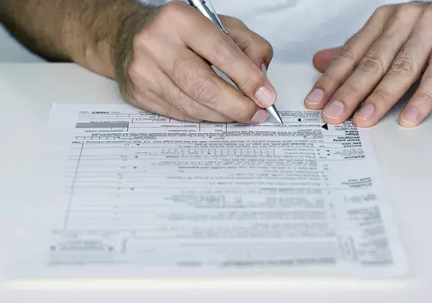 Info financiar | Ultima zi pentru depunerea declarațiilor de venit