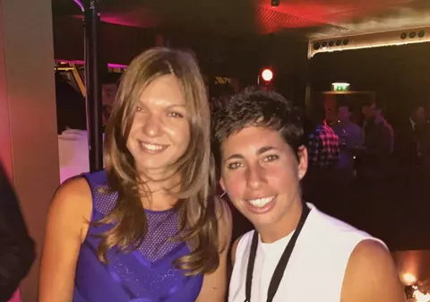 Eliminarea de la Roma, doar o amintire! La Paris, Simona Halep s-a tras în poză alături de Carla Suarez Navarro