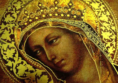 Inelul purtat de Fecioara Maria are puteri tămăduitoare