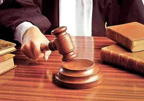 Magistrații au descins la Parlament! Vezi ce au căutat oamenii în robe!