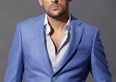 S-a logodit cu superba lui iubită. Un super-cântăreţ de la noi are gânduri de însurătoare