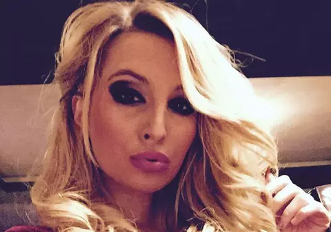Un nou cuplu în show-bizz-ul autohton. O cântăreață de la noi a pus mâna pe un bărbat plin de bani