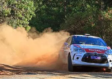 TRAGEDIE la raliu. Un copil de şase ani a fost UCIS de o maşină ieşită în decor!