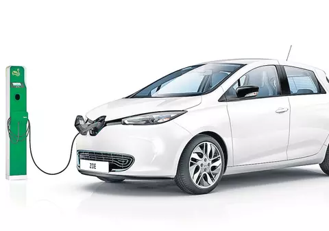 Este mai ieftină, dar depinzi de vânzător! Zoe, mașina electrică cu abonament