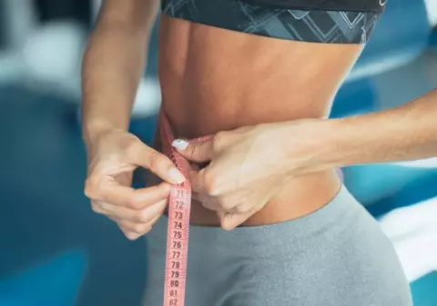 Cele 3 schimbări mici care au ajutat o femeie să slăbească 40 de kilograme
