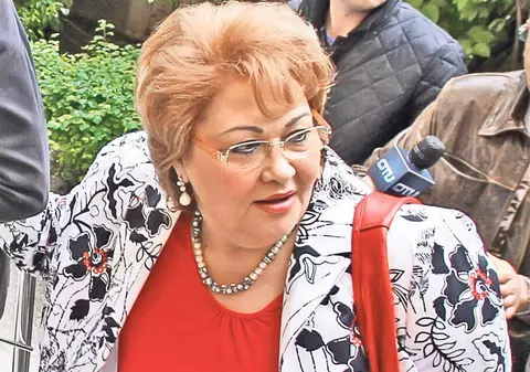 Oana Zăvoranu nu i-a făcut PARASTAS de 40 de zile Mărioarei. Ce face, în schimb, e REVOLTĂTOR