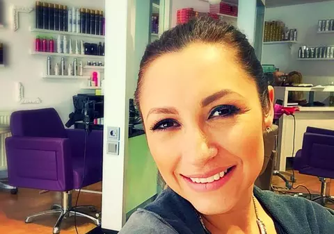 Graviduţa Andra fost superbă la nunta Andei Adam. Imagine de zeci de mii de like-uri