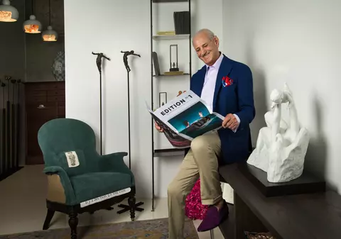 ,,Regele Naiului”, manechin la 74 de ani! FOTO