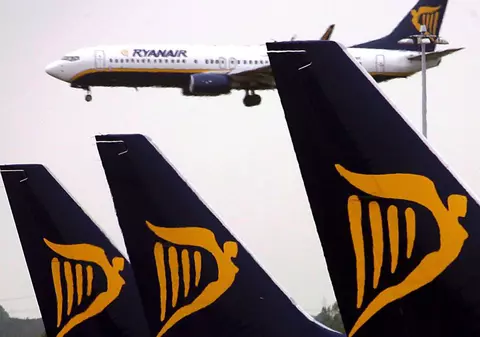 UPDATE. Lista completă a zborurilor anulate de Ryanair
