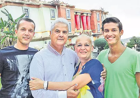 Instanța ar da, Năstase ar lua | Fostul prim-ministru vrea acum 118.000 de dolari despre care spunea că nu-i aparțin | EXCLUSIV