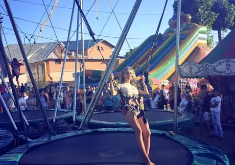 ANDREEA BĂLAN a dat în mintea copiilor! Ce a făcut vedeta la Băicoi!