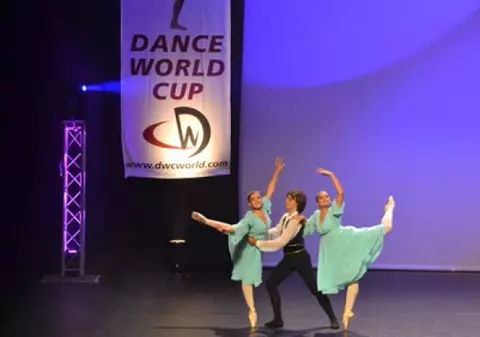 Cei mai buni dansatori din lume vin la București! Vezi cum va arăta parada de deschidere a finalei Dance World Cup 2015