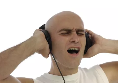 Studiul care contrazice tot ce se știa! Cum reacționează oamenii la MUZICA EXTREMĂ