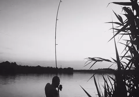 Abia s-a însurat, dar în loc să plece cu nevasta în luna de miere, face ASTA