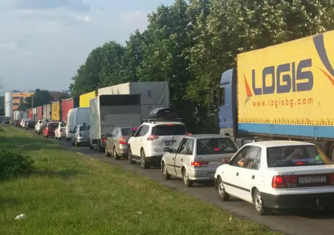 Haos la granițe! Turiștii români din Grecia au dat bir cu fugiții | FOTO