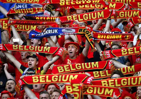Preliminarii Euro 2016: belgienii s-au luat după GPS și au ajuns în satul Wales, din Anglia, în loc de Țara Galilor. Grecii, blocați de ceață