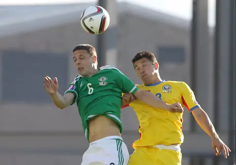 Federația nord-irlandeză, sancționată de UEFA după meciul împotriva României