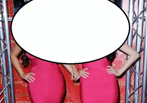 Cui va aparține PRIMA STATUIE de CEARĂ DIN LUME care își va face SELFIE! 