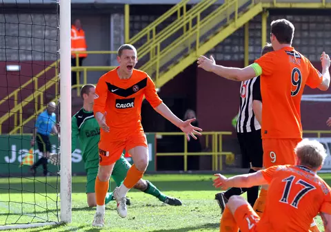 Dianne, mama lui Robertson, de la Botoșani, e internațională scoțiană!!!