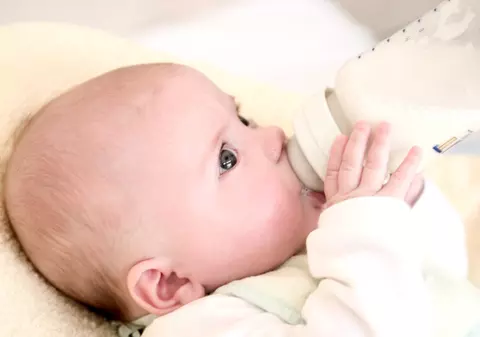 Tu știi ce lapte praf îi dai copilului tău? Ce au descoperit experții APC la o analiză amănunțită