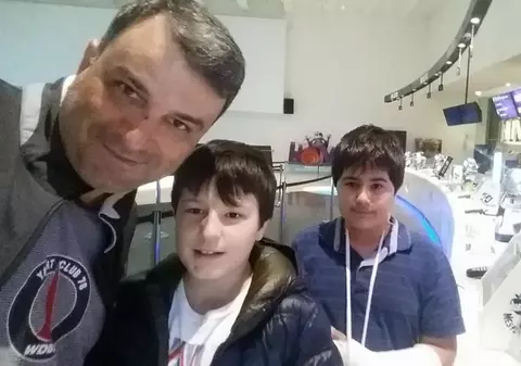 Ce a PĂȚIT Lucian Mîndruță când a mers la MALL cu COPIII. Finalul a fost complet NEAȘTEPTAT