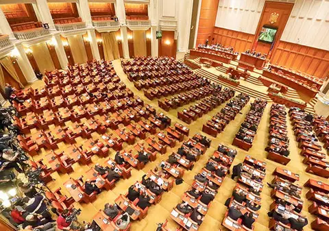 Bilanțul Parlamentului: Probleme penale, migrație record, tranzacții financiare spectaculoase