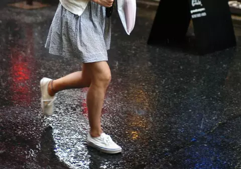 Anunțul meteorologilor. Codul portocaliu de ploi s-a prelungit. Care sunt zonele afectate