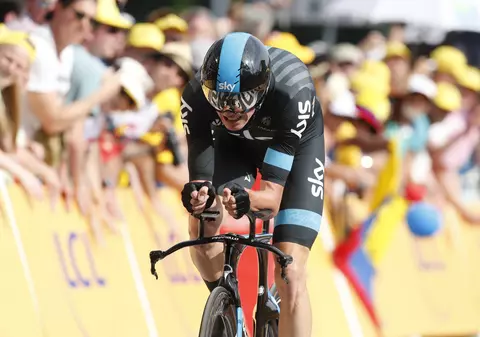 Chris Froome a primit trofeul Bicicleta de Aur pentru a treia oară în cariera sa