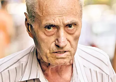 EXCLUSIV / Vișinescu, internat la spitalul penitenciarului. Problemele medicale l-au țintuit la pat