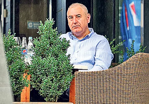 EXCLUSIV | Se usucă de dorul soției! Nici libertatea nu-i mai priește lui Cocoș