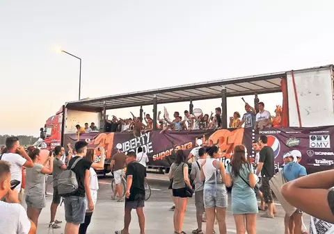 Parada dezmăţului! 70.000 de români s-au eliberat de inhibiţii la «Liberty Parade» | FOTO 