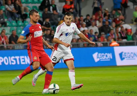 Mirel Rădoi dă milităria jos din pod: ^"Gabi Tamaş nu va mai juca la Steaua cât sunt eu antrenor! Drumul nostru comun se încheie aici". Brașoveanul a venit cu o scuză de grădiniță / GALERIE FOTO