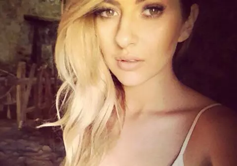 Decizia NEAŞTEPTATĂ a Lidiei Buble, după o săptămână de când s-a aflat că are o relaţie cu Răzvan Simion. Cântăreaţa a ajuns de NERECUNOSCUT